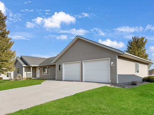 1132 David Dr, Marshall, MN, 56258-3406 | Card Image