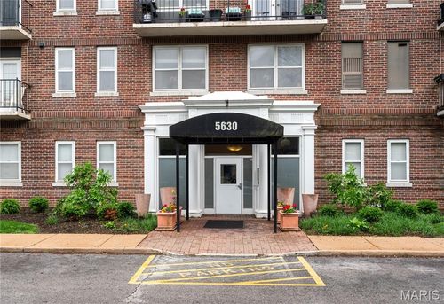21-5630 Pershing Ave, Saint Louis, MO, 63112-1759 | Card Image