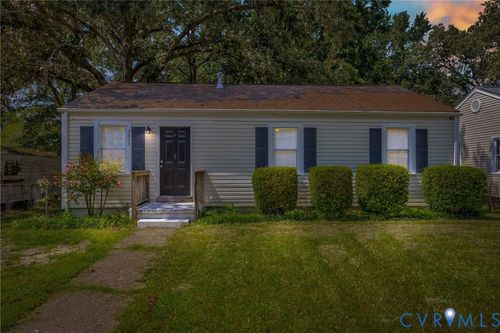2805 Freeman St, Hopewell, VA, 23860-5915 | Card Image