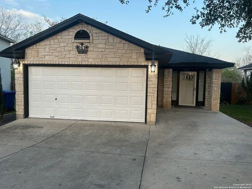 6710 Dragon Fire, San Antonio, TX, 78242-2452 | Card Image