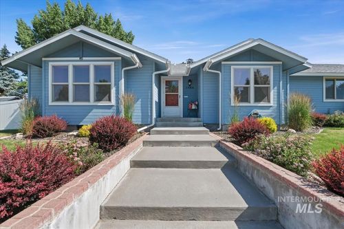 1460 Fairway Ct, Mountain Home, ID, 83647-3800 | Card Image