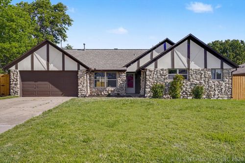 8511 E 24th Street, Tulsa, OK, 74129 | Card Image