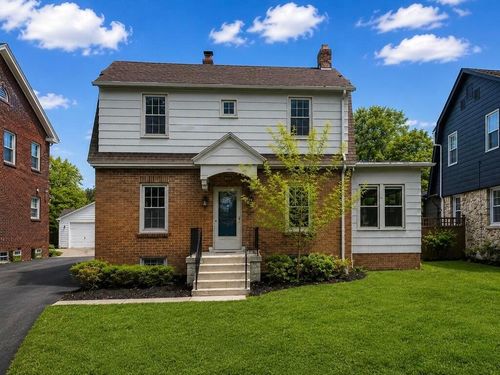 2449 Dale Ave, Bexley, OH, 43209-1726 | Card Image