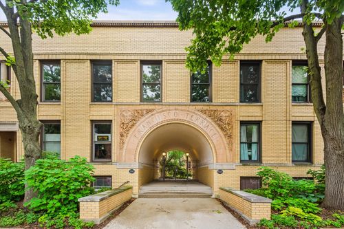 129 Francisco Ter, Oak Park, IL, 60302-2615 | Card Image