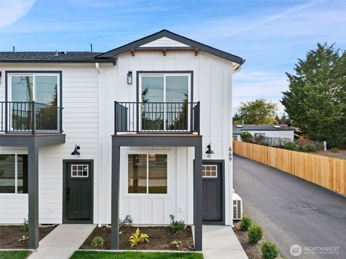 unit-8-669 W Hendrickson Rd, Sequim, WA, 98382-3193 | Card Image