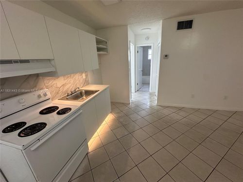apt-102-7841 Johnson St, Pembroke Pines, FL, 33024-6805 | Card Image