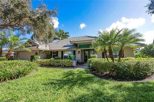 836 Bentwood Dr, NAPLES, FL, 34108-8223 | Card Image