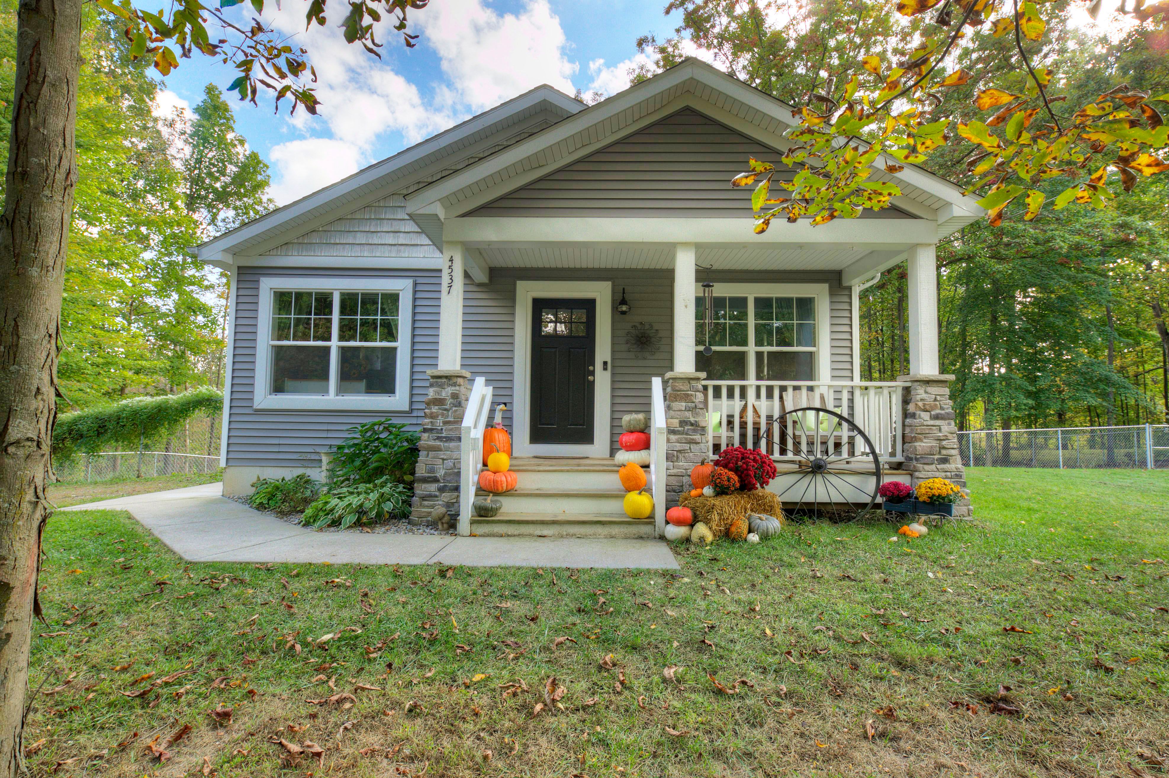 Lakewood Dr, Otter Lake, MI 48464