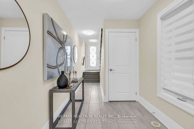 178 Golden Trail, House attached with 5 bedrooms, 4 bathrooms and 1 parking in Vaughan ON | Image 35