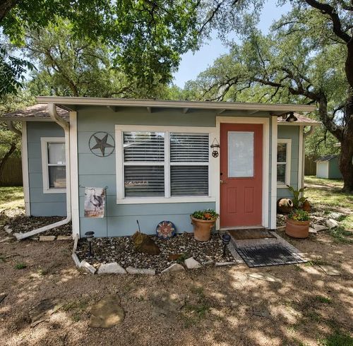 702-A Oak St, Kingsland, TX, 78639-3910 | Card Image