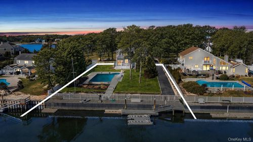8 Canal Way, Hampton Bays, NY, 11946-3304 | Card Image