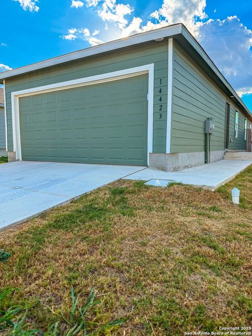14423 Alluvium Crk, San Antonio, TX, 78223-2477 | Card Image
