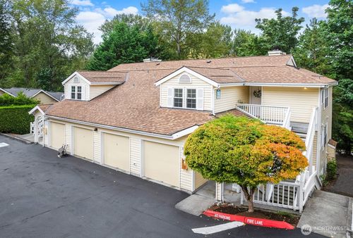 apt-302-2720 118th Ave Se, Bellevue, WA, 98005-8132 | Card Image
