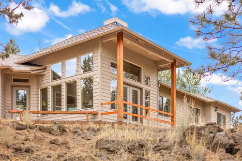 61082 Ferguson Ct, Bend, OR, 97702-2263 | Card Image