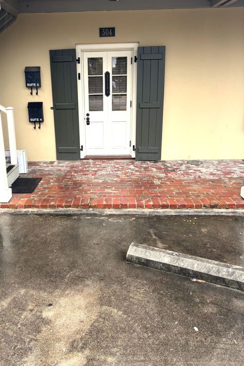 suite-4-504 West 1st Street, Thibodaux, LA, 70301 | Card Image