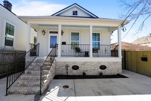 2024 Mandeville St, New Orleans, LA, 70117-8140 | Card Image