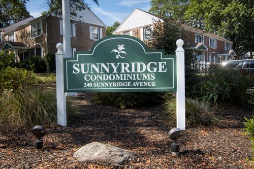 apt-76-240 Sunnyridge Ave, Fairfield, CT, 06824-4648 | Card Image