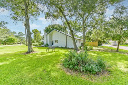 1206 Sunset Dr, Dickinson, TX, 77539-4662 | Card Image