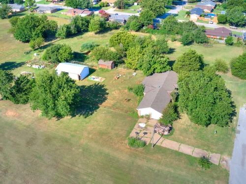 627 Cranton Drive, Chickasha, OK, 73018 | Card Image