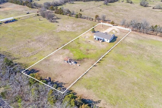 Aerial view with a rural view | Image 27