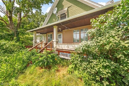 4357 Torwood Ct, Cleveland, OH, 44109-2655 | Card Image