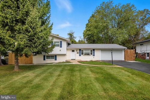 7810 Kalorama Rd, ANNANDALE, VA, 22003-5112 | Card Image