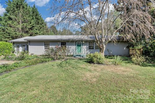 377 Old Haw Creek Rd, Asheville, NC, 28805-1421 | Card Image