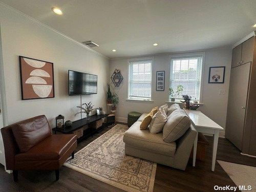 apt-3r-7 Green St, Huntington, NY, 11743-3324 | Card Image
