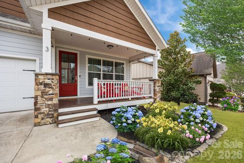 3 Dreambird Dr, Leicester, NC, 28748-0139 | Card Image