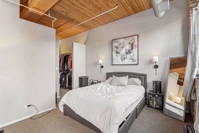 APT-207 - 2911 N Western Ave, Condo with 2 bedrooms, 2 bathrooms and 1 parking in CHICAGO IL | Image 17