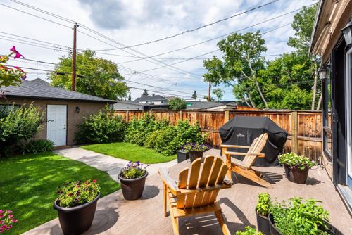 115 15 Street Nw, Calgary, AB, T2N2A8 | Card Image