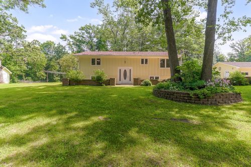 28621 Chisholm St Ne, Isanti, MN, 55040-6138 | Card Image