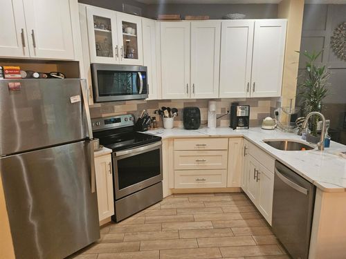 a-8335 Mulligan Cir, Port St. Lucie, FL, 34986-3281 | Card Image