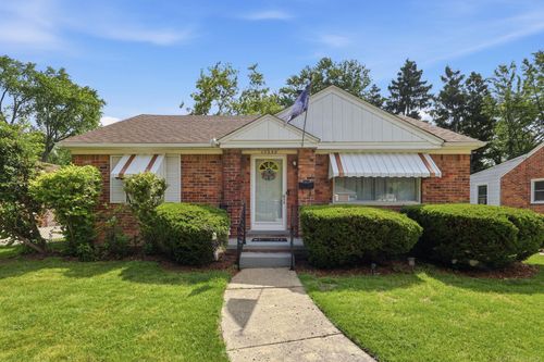17358 Wakenden, Redford, MI, 48240-2237 | Card Image