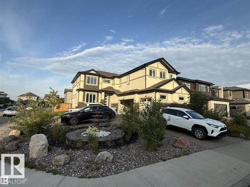 {{alt}} | Card Image