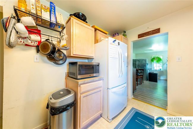 7112 Howell Ter, House other with 4 bedrooms, 2 bathrooms and null parking in Stroudsburg PA | Image 11