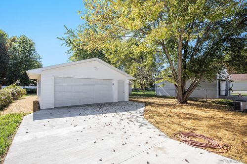 38088 Main St, New Baltimore, MI, 48047-1621 | Card Image