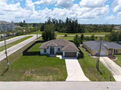 na-800 Sw 2nd St, Cape Coral, FL, 33991-1511 | Card Image