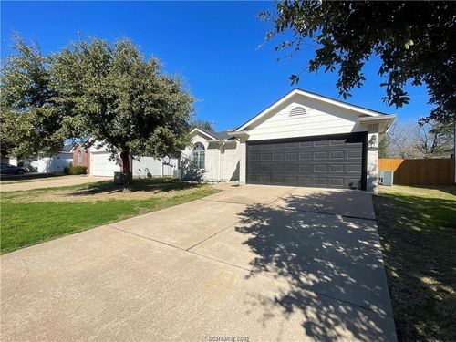 15303 Faircrest Ct, College Station, TX, 77845-7181 | Card Image