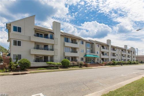 204-304 28th St, Virginia Beach, VA, 23451-3054 | Card Image