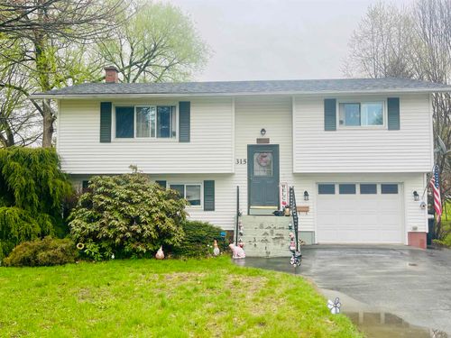 315 Jackson St, Newport, VT, 05855-5743 | Card Image
