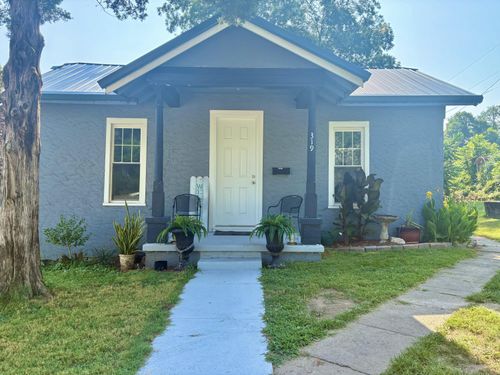 319 S Washington St, Neosho, MO, 64850-1837 | Card Image