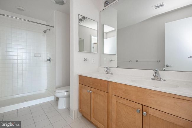 PH7 - 717 S Chris Columbus Blvd, Condo with 2 bedrooms, 2 bathrooms and null parking in PHILADELPHIA PA | Image 15