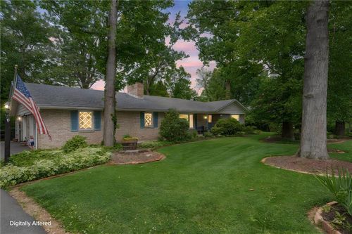 3831 Oakwood Trl, Allentown, PA, 18103-6127 | Card Image