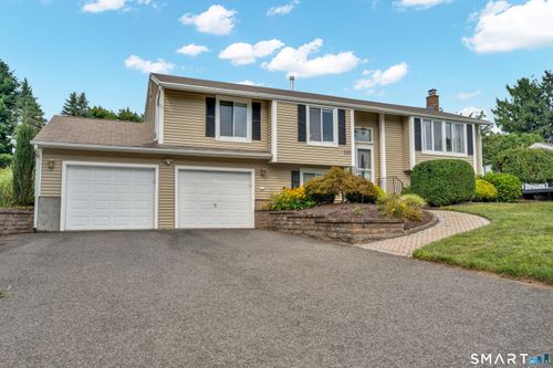 105 High St, South Windsor, CT, 06074-1343 | Card Image