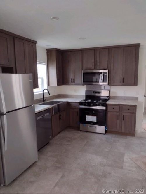 apt-7-936 Main St, Winsted, CT, 06098-1030 | Card Image