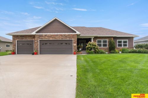 149 Rottunda Way, South Sioux City, NE, 68776-5462 | Card Image