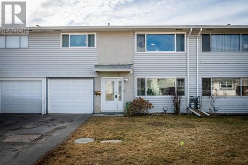 2-800 Valhalla Dr, Kamloops, BC, V2B1R8 | Card Image