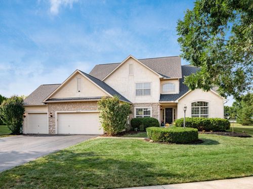 8041 Summerhouse Dr E, Dublin, OH, 43016-7065 | Card Image