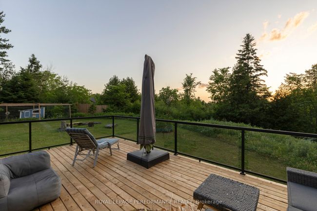 1141 Julia Crt, House other with 3 bedrooms, 3 bathrooms and 7 parking in Dunrobin ON | Image 18
